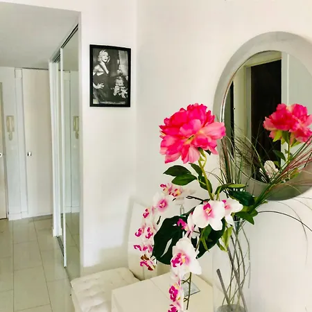 Arc De Triomphe-carnot Luxury & Design
