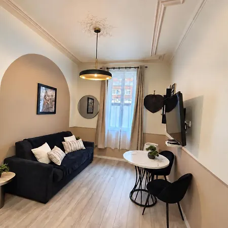 Arc De Triomphe-carnot Renovated September 26th 2026 Apartment Paris