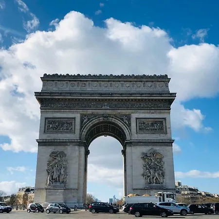 Arc De Triomphe-carnot Luxury & Design *