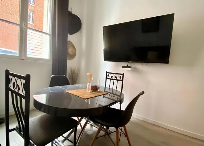 Arc De Triomphe-carnot Luxury & Design