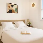 Appartement Arc De Triomphe-carnot Luxury & Design