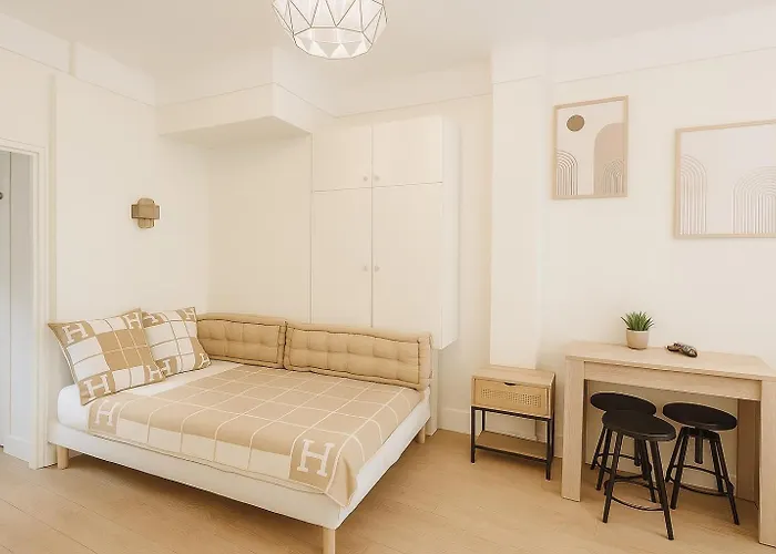 아파트 Arc De Triomphe-carnot Luxury & Design *
